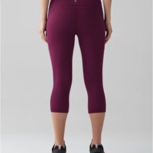 Lululemon Mind Over Miles Crop 17” Marvel Size 4